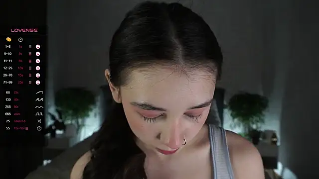 AislyEmbury online show from February 15, 7:06 pm