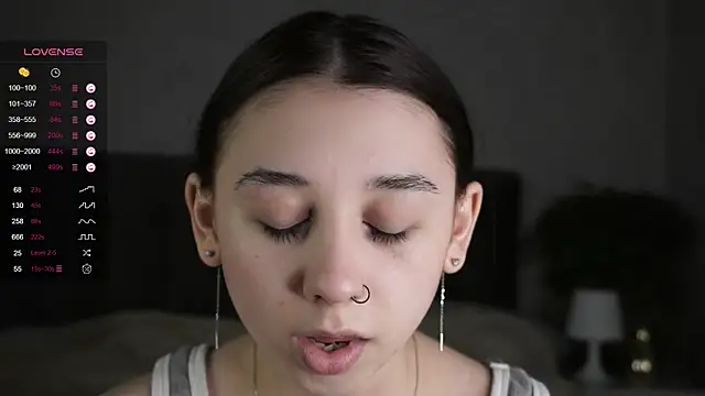 AislyEmbury online show from March 13, 9:26 pm