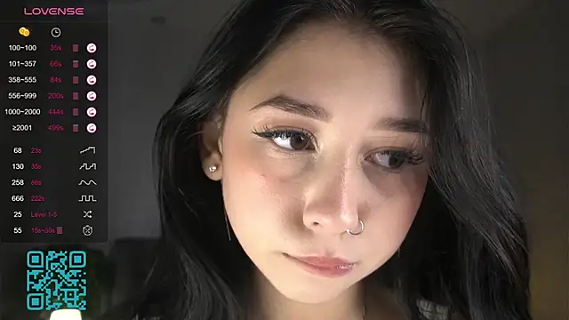 AislyEmbury online show from October 18, 5:32 am