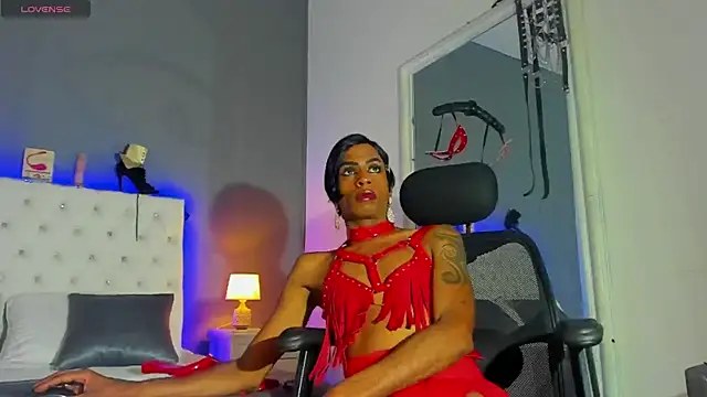 Snapshot of corwindallas24cm chatting on February 14, 9:21 pm corwindallas24cm online show from February 14, 9:21 pm