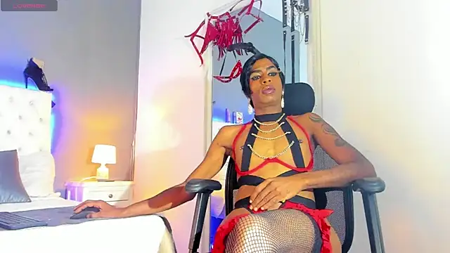 Snapshot of corwindallas24cm chatting on February 15, 3:50 pm corwindallas24cm online show from February 15, 3:50 pm