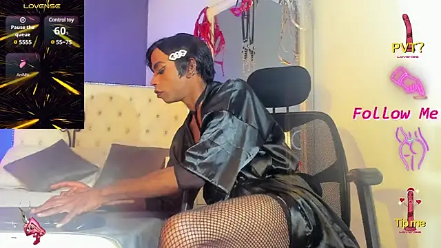 Snapshot of corwindallas24cm chatting on March 18, 2:26 pm corwindallas24cm online show from March 18, 2:26 pm