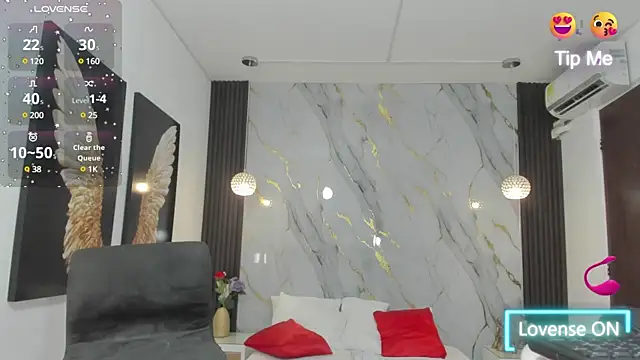 estephany doll online show from February 6, 1:54 pm