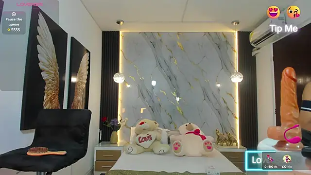 estephany doll online show from March 15, 2:45 pm