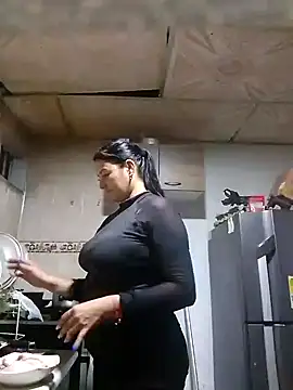 lupita 2023 online show from December 17, 12:23 am