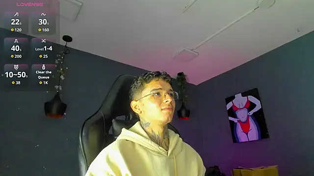 Ian Castillo  online show from September 30, 11:26 am