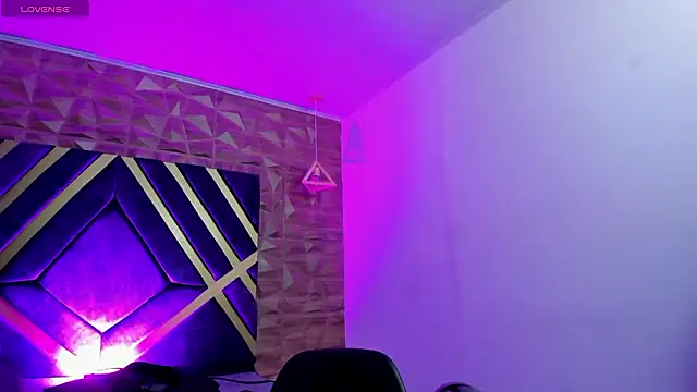 Ian Castillo  online show from February 2, 11:20 am