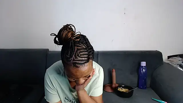 SZA Doja online show from February 17, 11:33 pm