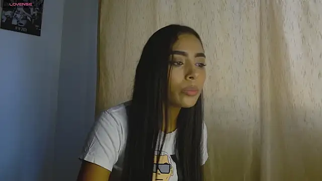 AntonellaAndNoah online show from December 4, 9:46 pm