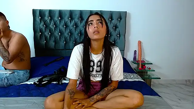 AntonellaAndNoah online show from April 21, 6:31 am