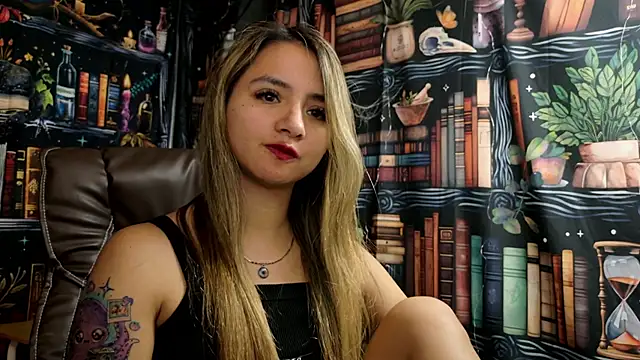 julietta   jackson online show from January 10, 8:15 pm