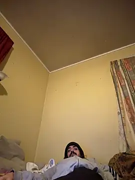 wolfwhite95 online show from February 8, 7:50 pm