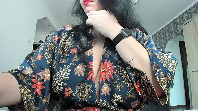 kellymorgan  online show from December 19, 8:02 am