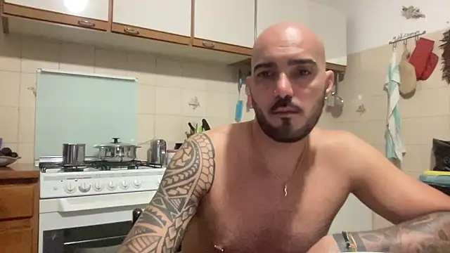 Snapshot of alessandromori91 chatting on September 17, 6:20 pm alessandromori91 online show from September 17, 6:20 pm