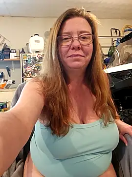 MsShelby40 online show from April 19, 5:56 pm