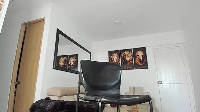 smit hot sr online show from December 28, 1:06 pm