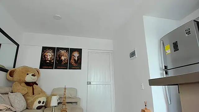 smit hot sr online show from February 1, 7:44 pm