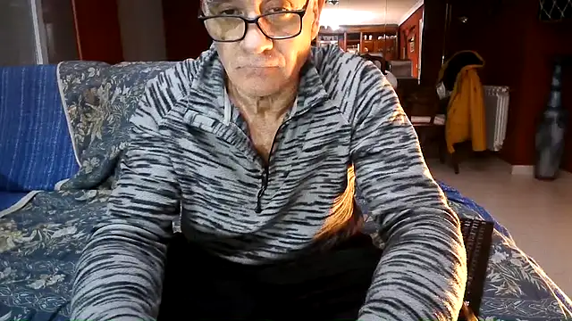 Snapshot of maduroguapo chatting on November 26, 10:22 pm maduroguapo online show from November 26, 10:22 pm