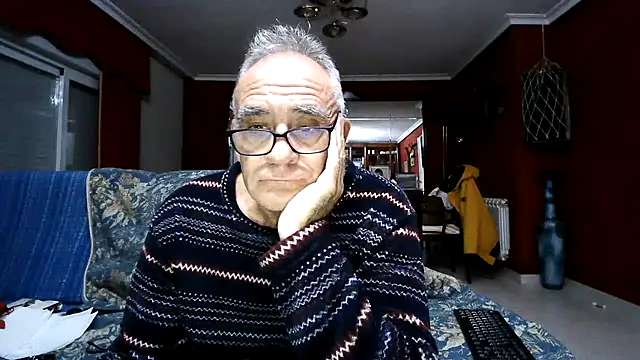 Snapshot of maduroguapo chatting on November 27, 10:01 pm maduroguapo online show from November 27, 10:01 pm