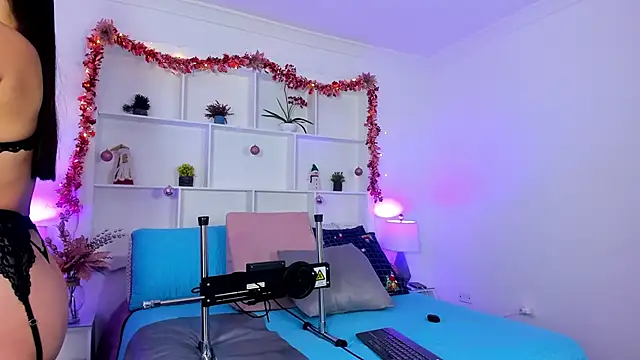 Jenifer Diaz online show from December 23, 1:35 pm