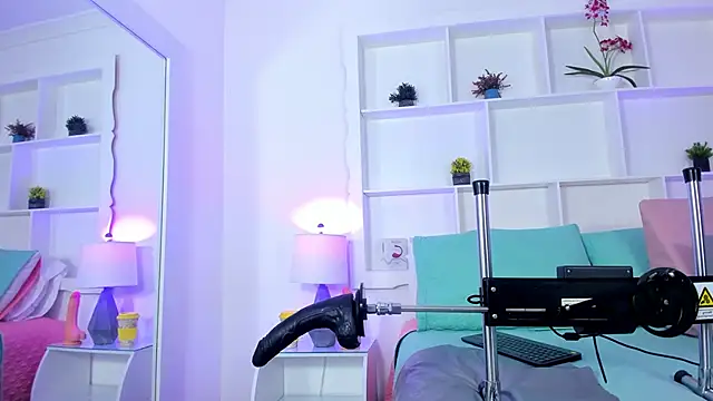 Jenifer Diaz online show from January 22, 2:35 pm