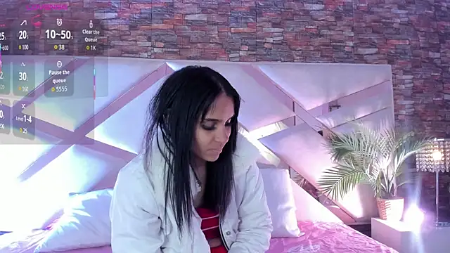 sophie pariss online show from March 12, 2:18 am