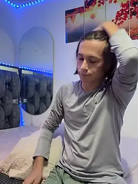 Alex and Fabian online show from February 11, 5:56 am