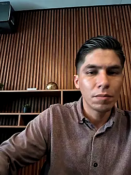 EddyMezo online show from April 15, 4:03 pm