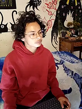 Snapshot of fenixmfx19 chatting on October 9, 6:17 pm fenixmfx19 online show from October 9, 6:17 pm