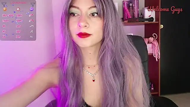 Snapshot of Celeste_Ford_18 chatting on October 17, 11:07 pm Celeste Ford 18 online show from October 17, 11:07 pm