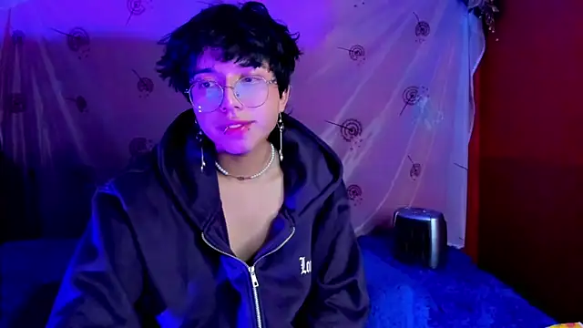 Snapshot of AnggelONfiree chatting on February 8, 6:54 am AnggelONfiree online show from February 8, 6:54 am