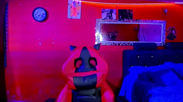 Snapshot of AnggelONfiree chatting on March 6, 12:43 am AnggelONfiree online show from March 6, 12:43 am