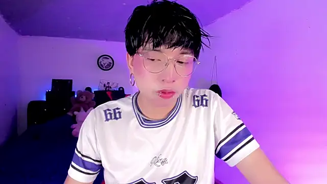 AnggelONfiree online show from March 31, 11:38 pm
