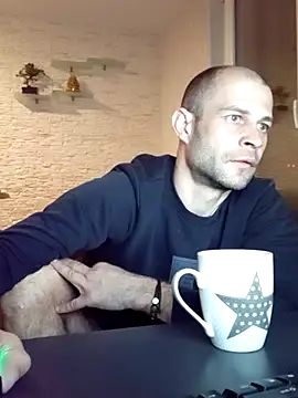 Snapshot of Zbochunec chatting on March 1, 8:31 pm Zbochunec online show from March 1, 8:31 pm