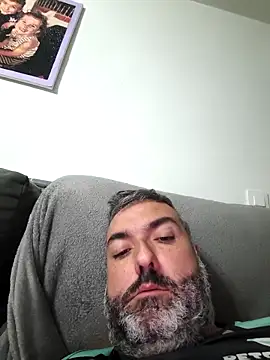 Snapshot of Abelito87 chatting on March 2, 5:19 am Abelito87 online show from March 2, 5:19 am