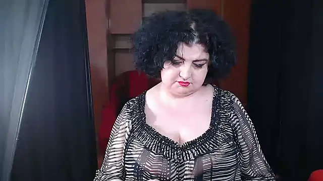  MissJ  online show from February 7, 2:15 pm