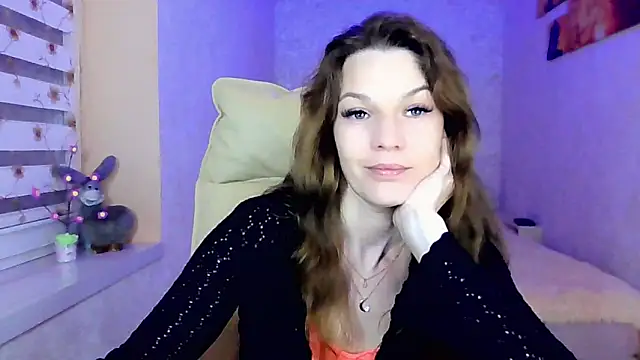 impossibleluna online show from April 11, 5:50 pm