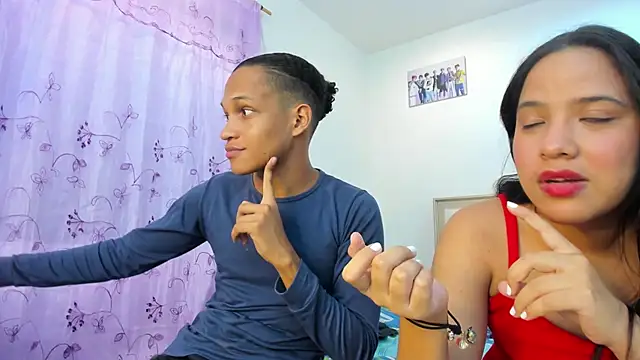 Snapshot of fenixonfire_ chatting on February 6, 9:38 pm fenixonfire online show from February 6, 9:38 pm