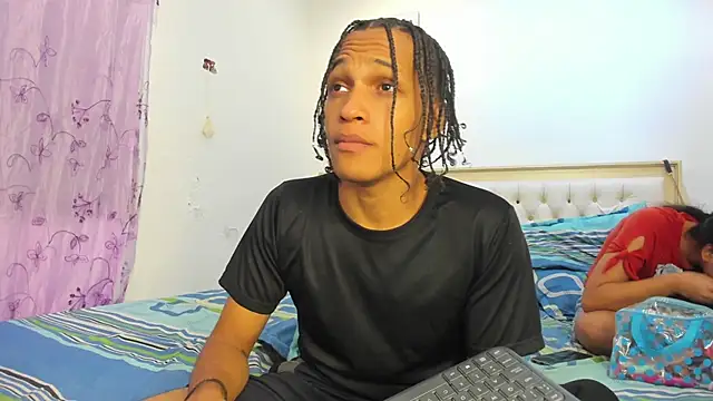 Snapshot of fenixonfire_ chatting on March 19, 11:25 pm fenixonfire online show from March 19, 11:25 pm