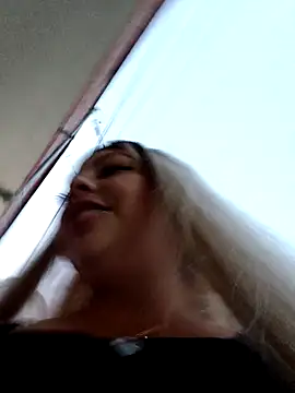 madelaine- online show from December 8, 10:57 pm