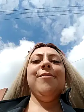 madelaine- online show from December 18, 8:36 pm