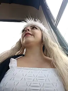 madelaine- online show from December 27, 7:57 pm