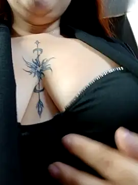 madelaine- online show from February 2, 5:04 pm