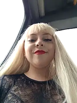 madelaine- online show from February 13, 8:03 pm