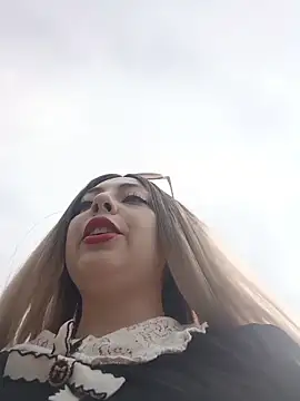 madelaine- online show from November 11, 7:47 pm