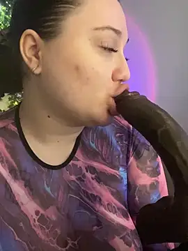 Snapshot of DaisyBooom chatting on December 24, 7:00 pm DaisyBooom online show from December 24, 7:00 pm