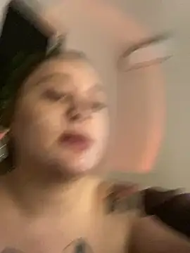 Snapshot of DaisyBooom chatting on December 26, 10:20 pm DaisyBooom online show from December 26, 10:20 pm