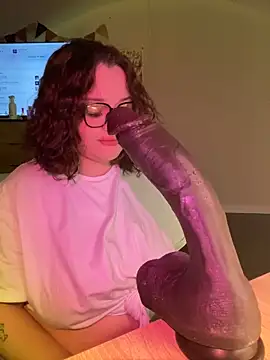 Snapshot of DaisyBooom chatting on March 1, 7:04 pm DaisyBooom online show from March 1, 7:04 pm