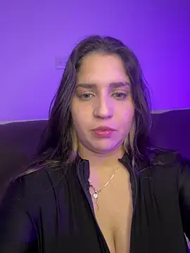 valentina jonnes1 online show from June 28, 5:24 am