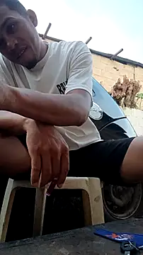 brattcumhot  online show from October 18, 9:37 pm